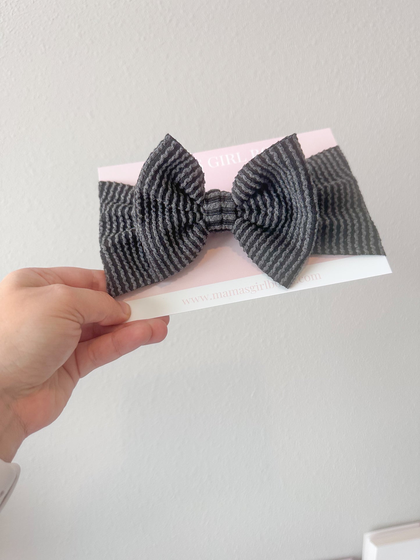Black Solid Waved Rib