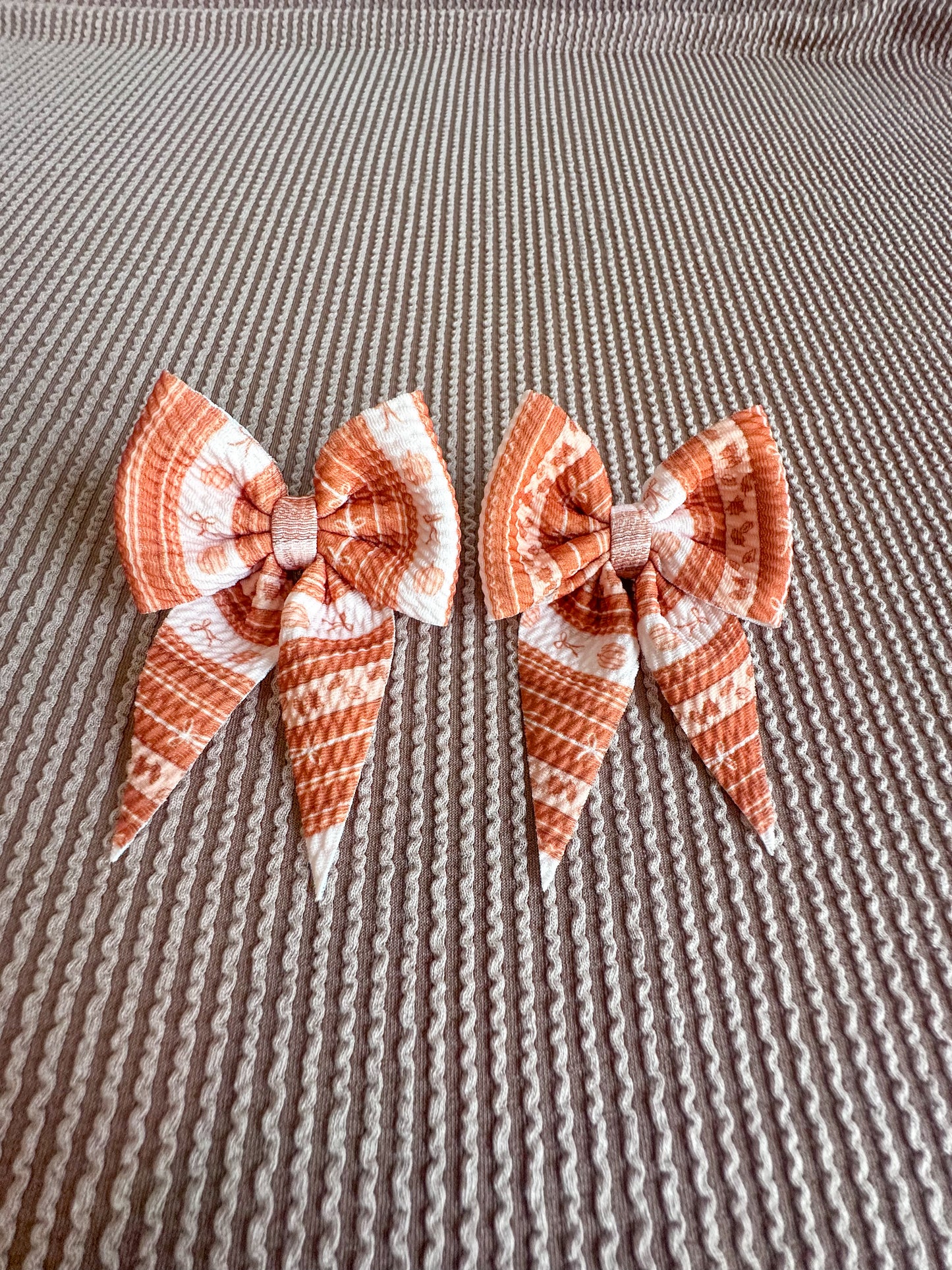 Fall Leaves & Bows Bow