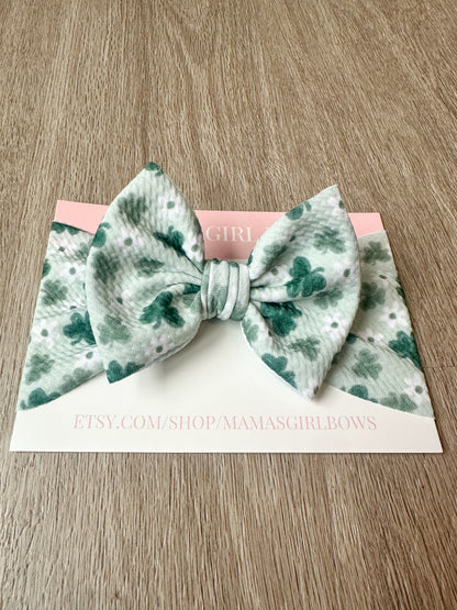 Shamrock Daisy St. Patrick's Day Hair Bows